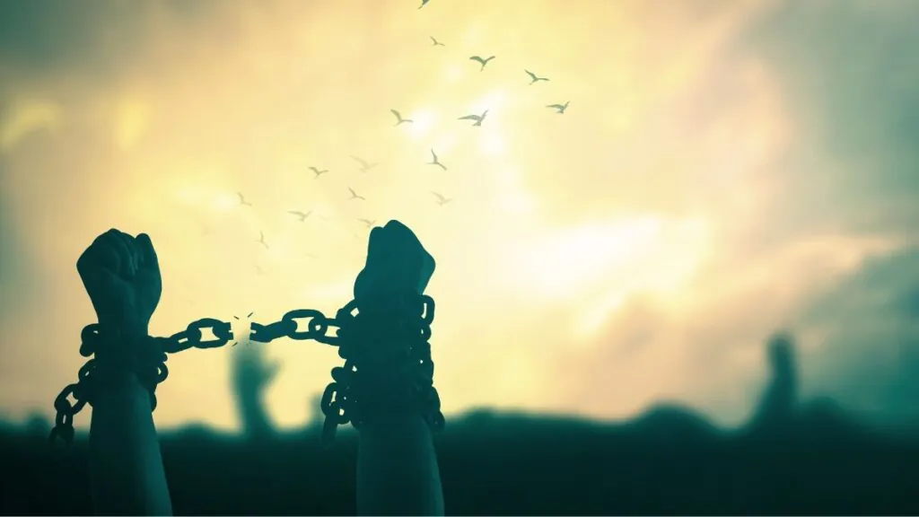 Pregação impactante sobre libertação cristã correntes se quebrando e vida sendo liberta pelo poder de Deus