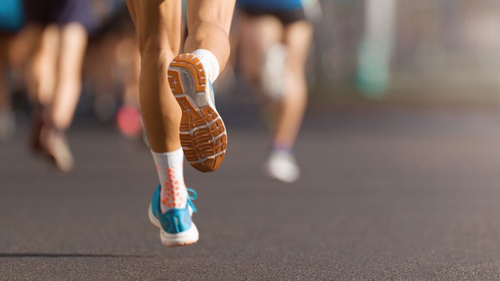 Esboço de pregação em Hebreus 12 correr com perseverança